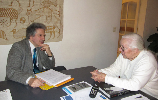 Gabrielle Palasse-Labrunie, petite-nièce de Coco Chanel
        avec l’auteur, Isée St.John Knowles